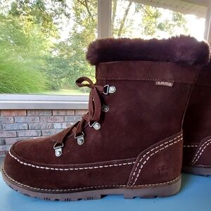 NIB LAMO Chocolate Vegan Lace up boots Taylor 9 Cabincore